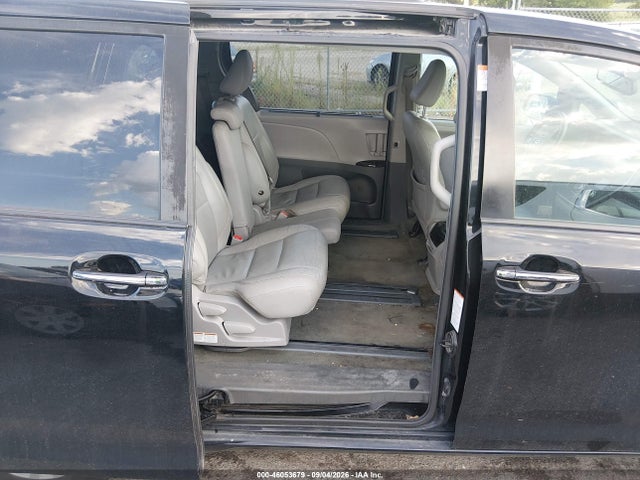 2017 Toyota Sienna Xle 8 Passenger მანქანა იყიდება აუქციონზე, vin: 5TDYZ3DC3HS824596, აუქციონის ნომერი: 46053679