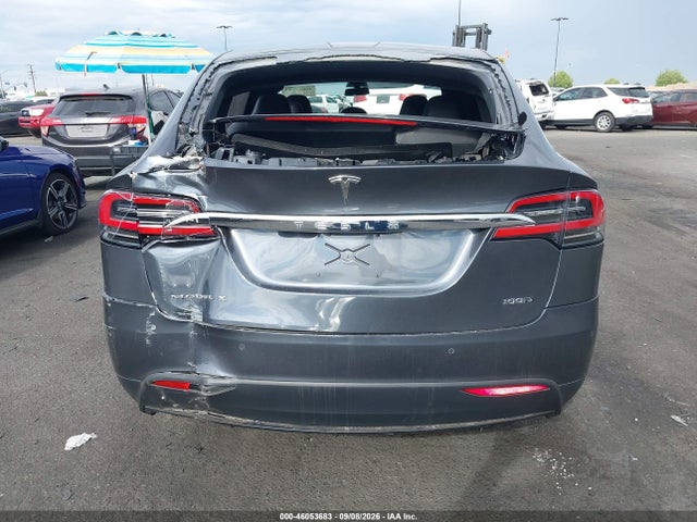 Продаж на аукціоні авто 2018 Tesla Model X 100d/75d/p100d, vin: 5YJXCDE25JF100122, номер лоту: 46053683
