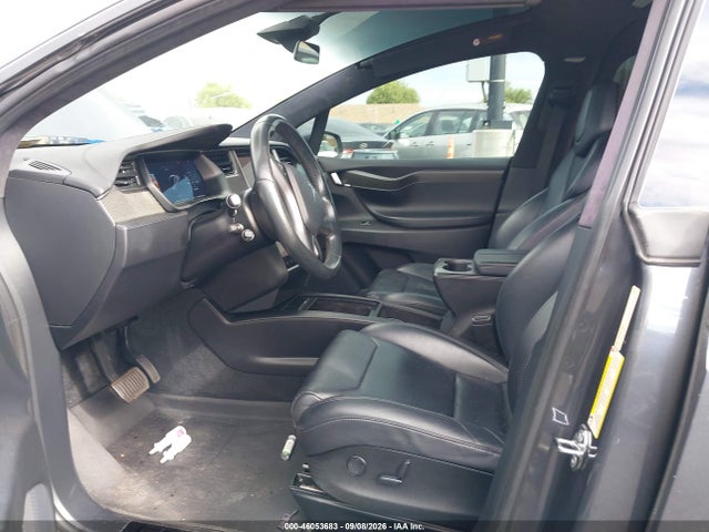 Продаж на аукціоні авто 2018 Tesla Model X 100d/75d/p100d, vin: 5YJXCDE25JF100122, номер лоту: 46053683