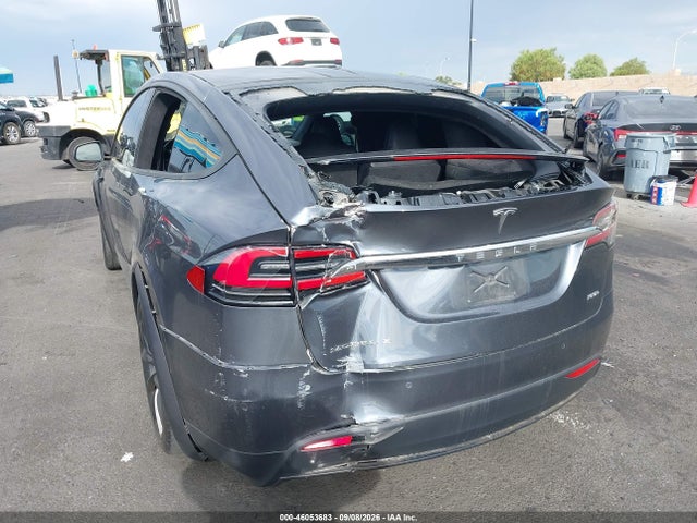 Продаж на аукціоні авто 2018 Tesla Model X 100d/75d/p100d, vin: 5YJXCDE25JF100122, номер лоту: 46053683