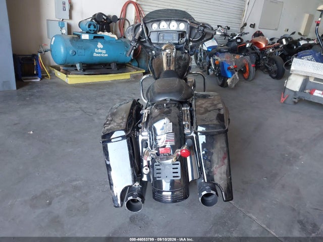 Harley-Davidson FLHX 2019 1HD1KBC31KB673675 Image 6
