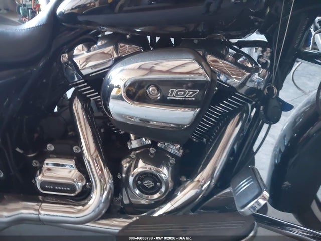 Harley-Davidson FLHX 2019 1HD1KBC31KB673675 Image 8