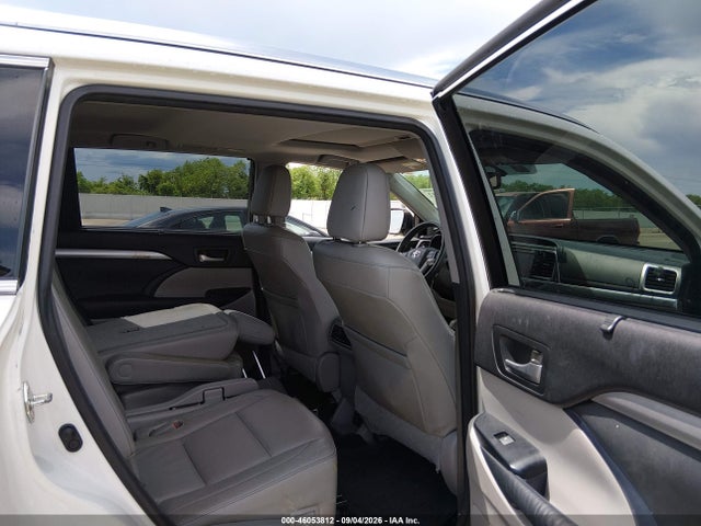 Toyota Highlander Xle V6 2015 5TDKKRFH2FS073283 Image 8
