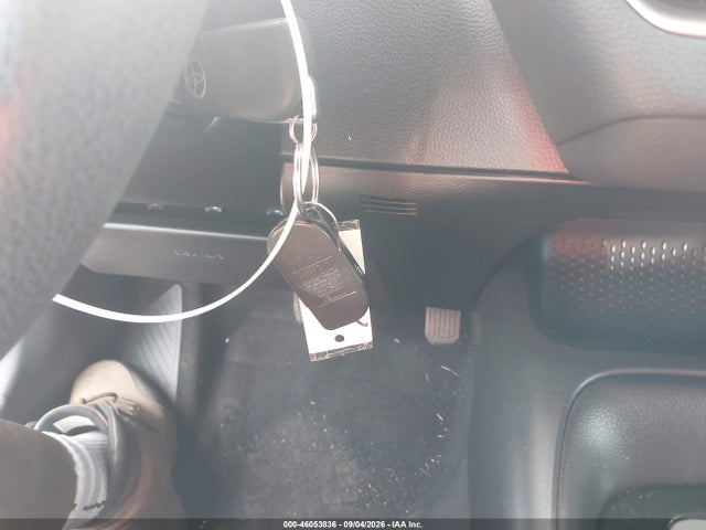 46053836 :رقم المزاد ، JTDEPRAE6LJ066678 vin ، 2020 Toyota Corolla Le مزاد بيع