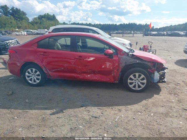46053836 :رقم المزاد ، JTDEPRAE6LJ066678 vin ، 2020 Toyota Corolla Le مزاد بيع