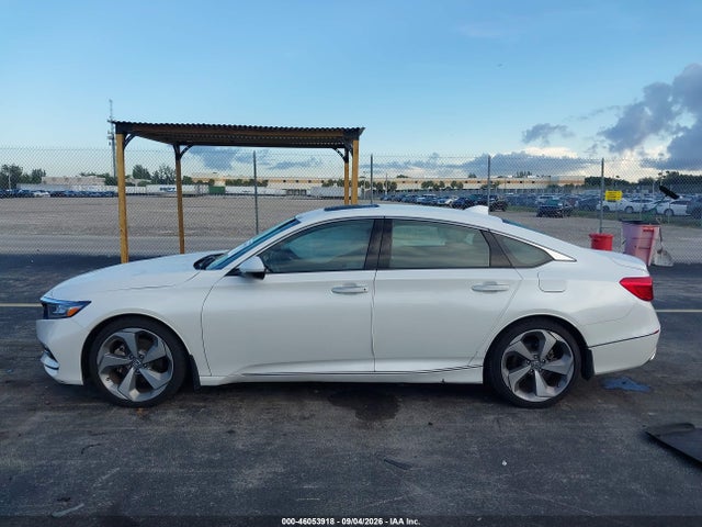 Продаж на аукціоні авто 2018 Honda Accord Touring, vin: 1HGCV1F97JA010063, номер лоту: 46053918