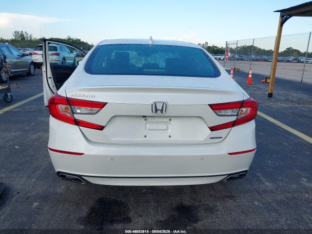 Продаж на аукціоні авто 2018 Honda Accord Touring, vin: 1HGCV1F97JA010063, номер лоту: 46053918