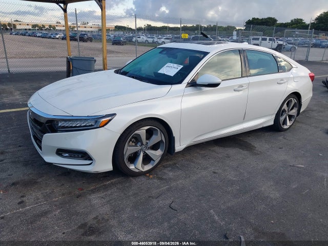 Продаж на аукціоні авто 2018 Honda Accord Touring, vin: 1HGCV1F97JA010063, номер лоту: 46053918