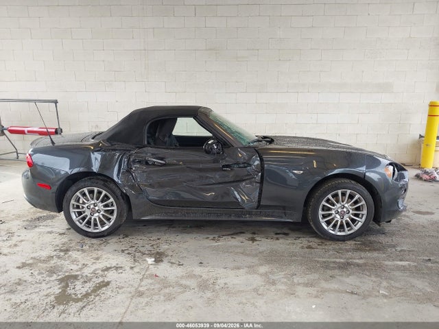 46053939 :رقم المزاد ، JC1NFAEK2H0127829 vin ، 2017 Fiat 124 Spider Classica مزاد بيع