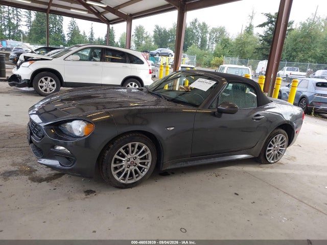 46053939 :رقم المزاد ، JC1NFAEK2H0127829 vin ، 2017 Fiat 124 Spider Classica مزاد بيع