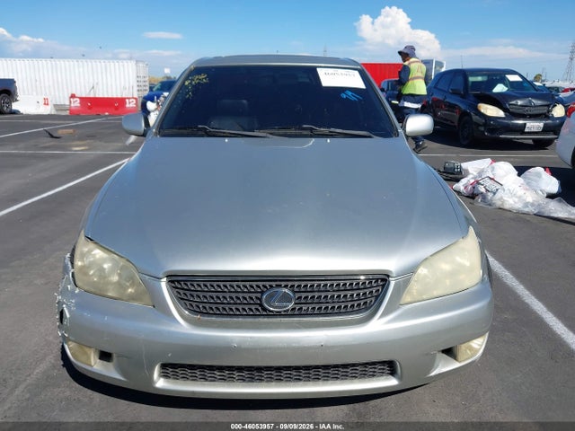46053957 :رقم المزاد ، JTHBD192730069665 vin ، 2003 Lexus Is 300 مزاد بيع