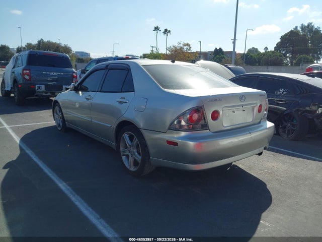 46053957 :رقم المزاد ، JTHBD192730069665 vin ، 2003 Lexus Is 300 مزاد بيع