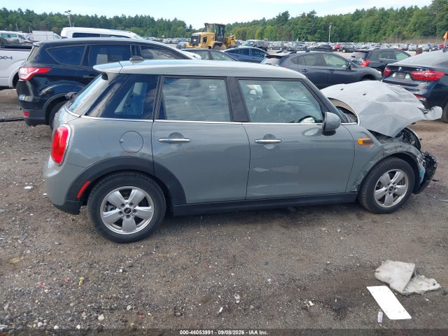 Продажа на аукционе авто 2017 Mini Hardtop Cooper, vin: WMWXU1C57H2E19186, номер лота: 46053991