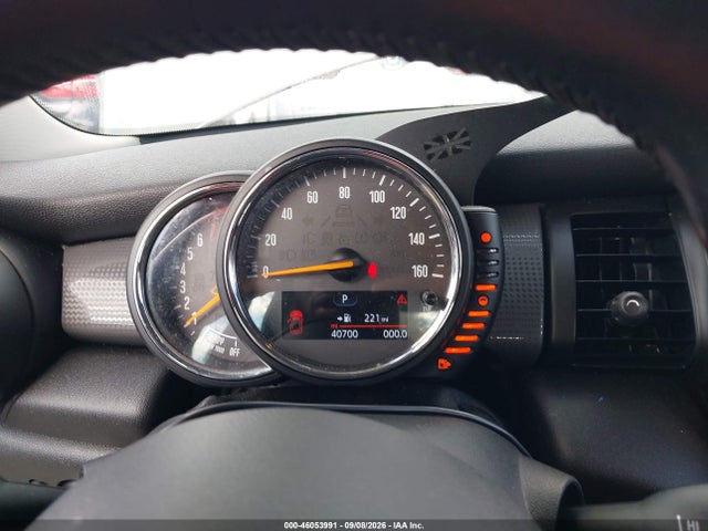 Продажа на аукционе авто 2017 Mini Hardtop Cooper, vin: WMWXU1C57H2E19186, номер лота: 46053991