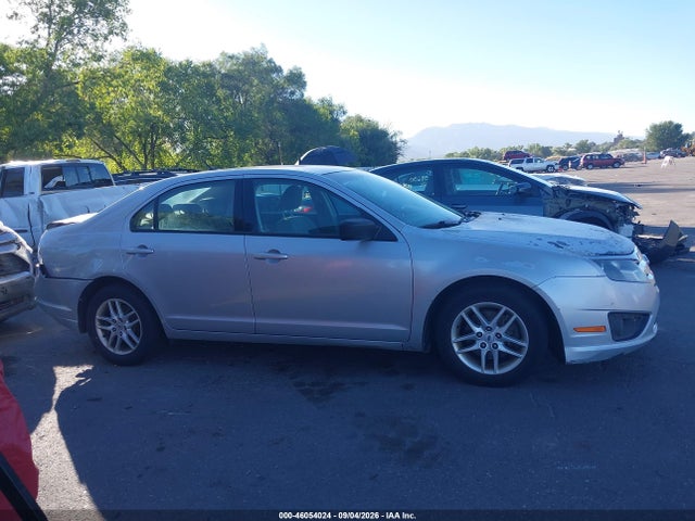 46054024 :رقم المزاد ، 3FAHP0GA4AR340255 vin ، 2010 Ford Fusion S مزاد بيع