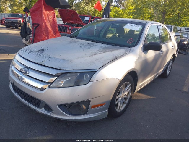 46054024 :رقم المزاد ، 3FAHP0GA4AR340255 vin ، 2010 Ford Fusion S مزاد بيع