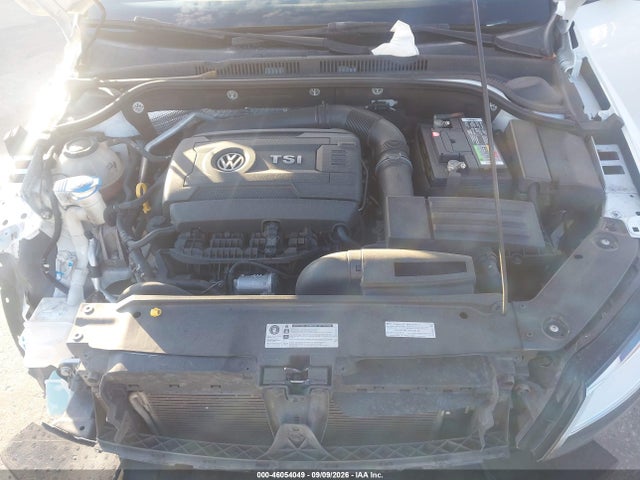 3VWD17AJ4JM217240 Volkswagen Jetta 1.8t Se Sport