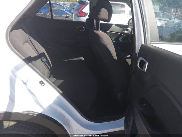Продажа на аукционе авто 2022 Hyundai Venue Se, vin: KMHRB8A3XNU197599, номер лота: 46054163