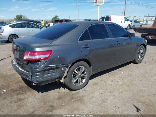 46054169 :رقم المزاد ، 4T1BF3EK6AU007463 vin ، 2010 Toyota Camry Le مزاد بيع