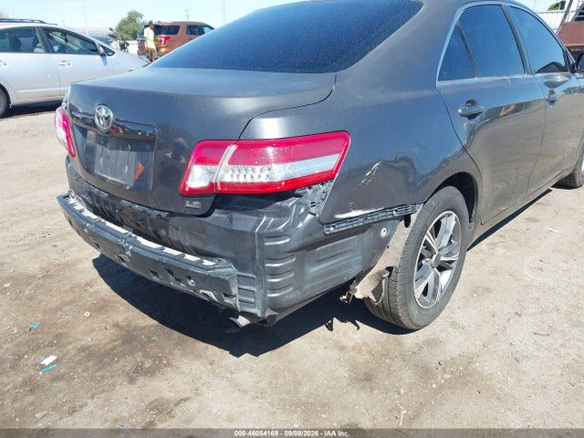 46054169 :رقم المزاد ، 4T1BF3EK6AU007463 vin ، 2010 Toyota Camry Le مزاد بيع