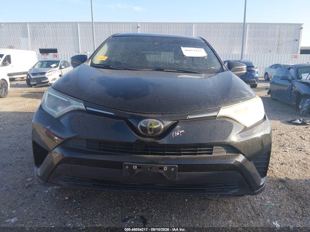 2018 Toyota Rav4 Le მანქანა იყიდება აუქციონზე, vin: 2T3ZFREV9JW471544, აუქციონის ნომერი: 46054217