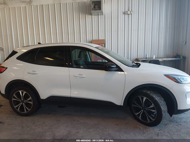 Продажа на аукционе авто 2021 Ford Escape Se, vin: 1FMCU9G66MUA08811, номер лота: 46054245
