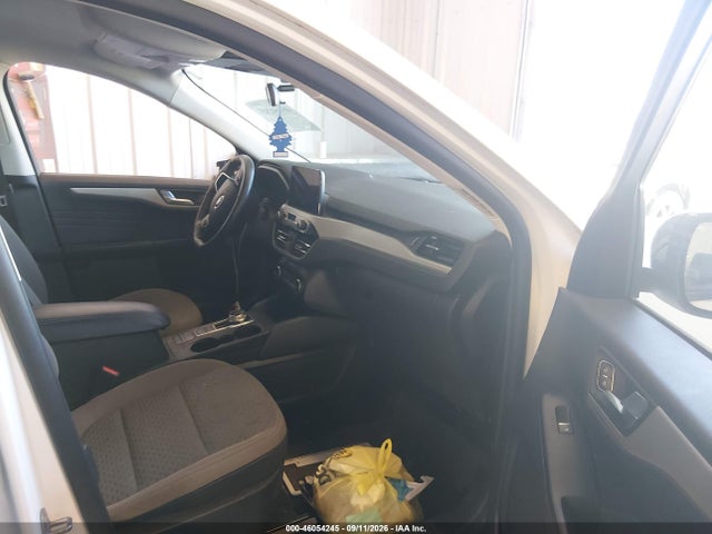 Продажа на аукционе авто 2021 Ford Escape Se, vin: 1FMCU9G66MUA08811, номер лота: 46054245