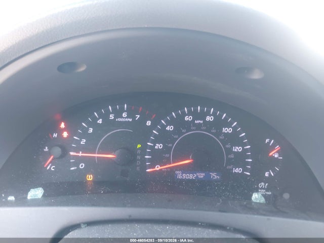 46054283 :رقم المزاد ، 4T1BF3EK9AU568806 vin ، 2010 Toyota Camry Le مزاد بيع