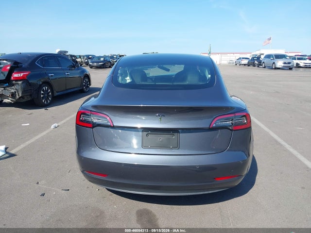 46054313 :رقم المزاد ، 5YJ3E1EA4NF329041 vin ، 2022 Tesla Model 3 Rear-wheel Drive مزاد بيع