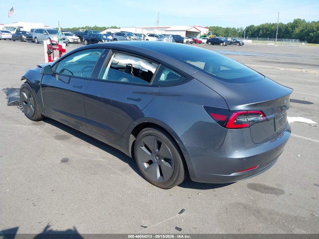 46054313 :رقم المزاد ، 5YJ3E1EA4NF329041 vin ، 2022 Tesla Model 3 Rear-wheel Drive مزاد بيع