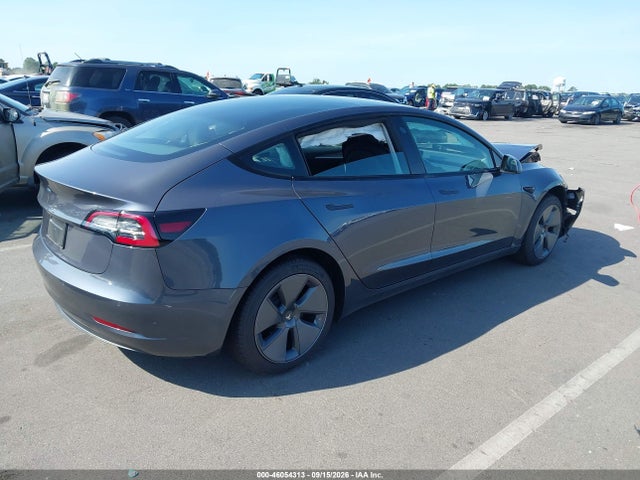 46054313 :رقم المزاد ، 5YJ3E1EA4NF329041 vin ، 2022 Tesla Model 3 Rear-wheel Drive مزاد بيع