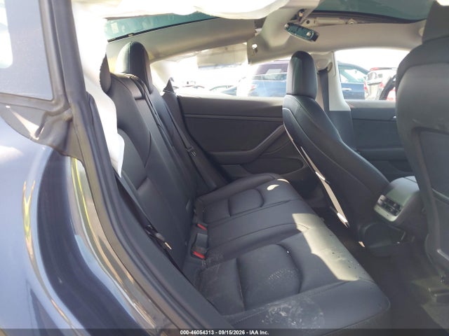 46054313 :رقم المزاد ، 5YJ3E1EA4NF329041 vin ، 2022 Tesla Model 3 Rear-wheel Drive مزاد بيع