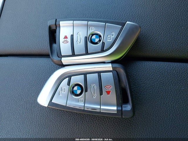Продажа на аукционе авто 2022 Bmw X5 Xdrive40i, vin: 5UXCR6C00N9K65763, номер лота: 46054359