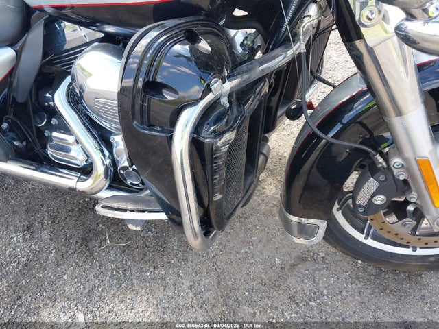 Harley-Davidson Flhtkl Ultra Limited Low 2015 1HD1KKL10FB646150 Image 17
