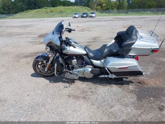 Harley-Davidson Flhtkl Ultra Limited Low 2015 1HD1KKL10FB646150 Image 13