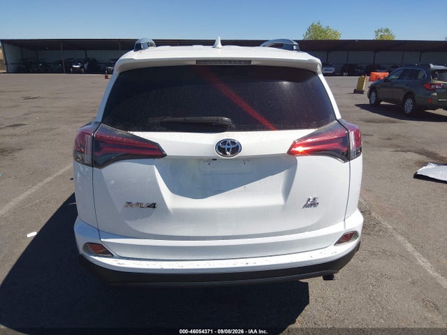 Toyota RAV4 LE 2018 2T3BFREV8JW740425 Image 17