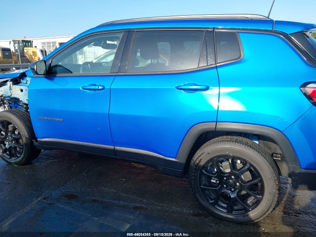 2025 Jeep Compass Latitude 4x4 მანქანა იყიდება აუქციონზე, vin: 3C4NJDBN7ST627397, აუქციონის ნომერი: 46054385