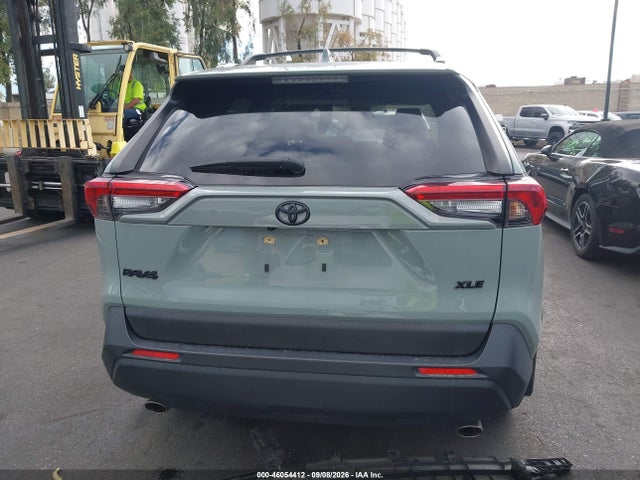 Toyota Rav4 Xle Premium 2023 JTMC1RFV8PD104191 Image 17