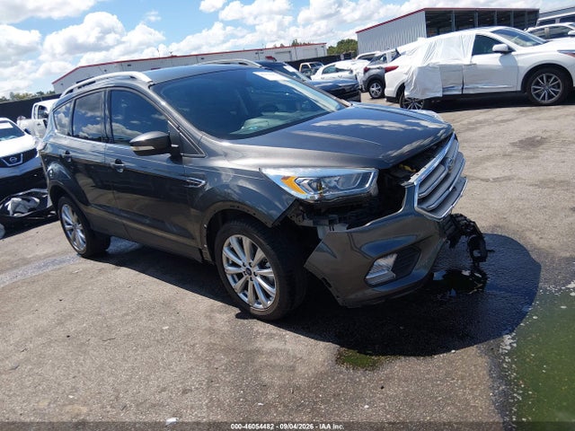 2017 Ford Escape Titanium მანქანა იყიდება აუქციონზე, vin: 1FMCU0J96HUA45426, აუქციონის ნომერი: 46054482