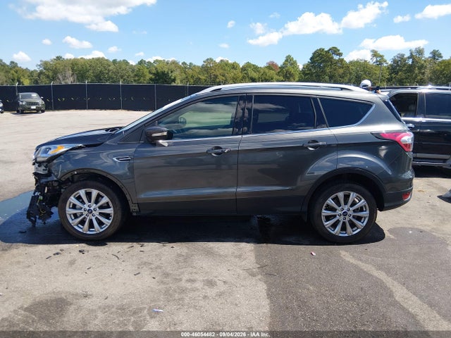 2017 Ford Escape Titanium მანქანა იყიდება აუქციონზე, vin: 1FMCU0J96HUA45426, აუქციონის ნომერი: 46054482