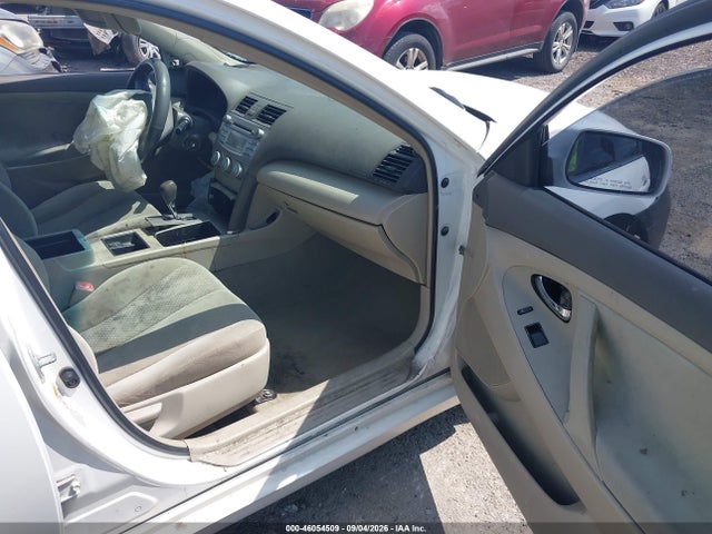 46054509 :رقم المزاد ، 4T1BE46KX8U756218 vin ، 2008 Toyota Camry Le مزاد بيع