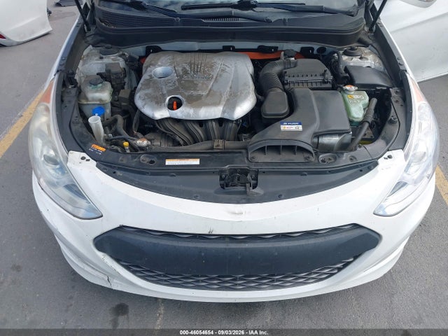 2014 Hyundai Sonata Hybrid მანქანა იყიდება აუქციონზე, vin: KMHEC4A42EA108221, აუქციონის ნომერი: 46054654