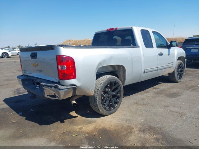 Продажа на аукционе авто 2011 Chevrolet Silverado 1500 Lt, vin: 1GCRCSE09BZ356108, номер лота: 46054657