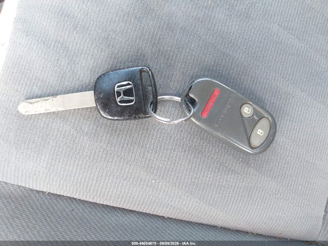 46054670 :رقم المزاد ، 2HGES16524H518235 vin ، 2004 Honda Civic Lx مزاد بيع