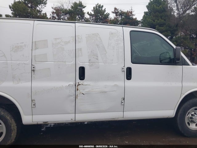 46054702 :رقم المزاد ، 1GCWGAFP1K1250716 vin ، 2019 Chevrolet Express 2500 Work Van مزاد بيع