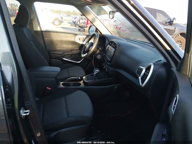 2021 Kia Soul Lx მანქანა იყიდება აუქციონზე, vin: KNDJ23AU9M7759812, აუქციონის ნომერი: 46054758