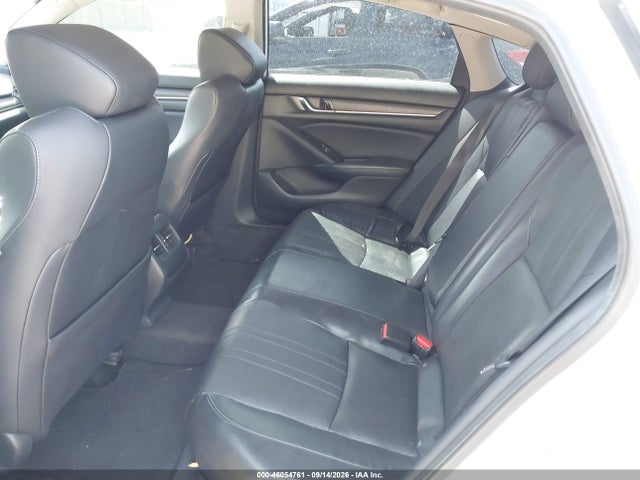 46054761 :رقم المزاد ، 1HGCV1F50JA030765 vin ، 2018 Honda Accord Ex-l مزاد بيع