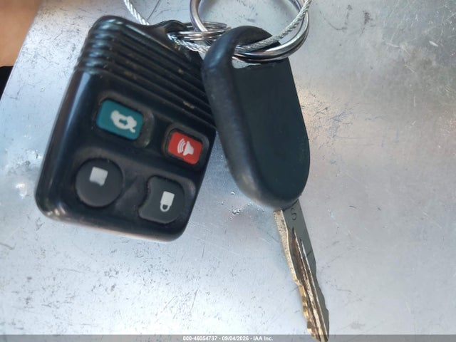 46054787 :رقم المزاد ، 1ZVHT80N165102601 vin ، 2006 Ford Mustang V6 مزاد بيع