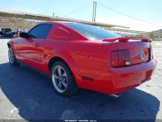 46054787 :رقم المزاد ، 1ZVHT80N165102601 vin ، 2006 Ford Mustang V6 مزاد بيع