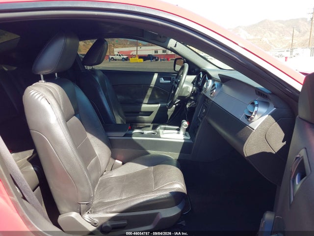 46054787 :رقم المزاد ، 1ZVHT80N165102601 vin ، 2006 Ford Mustang V6 مزاد بيع